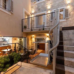 Camera Hotel **** Split